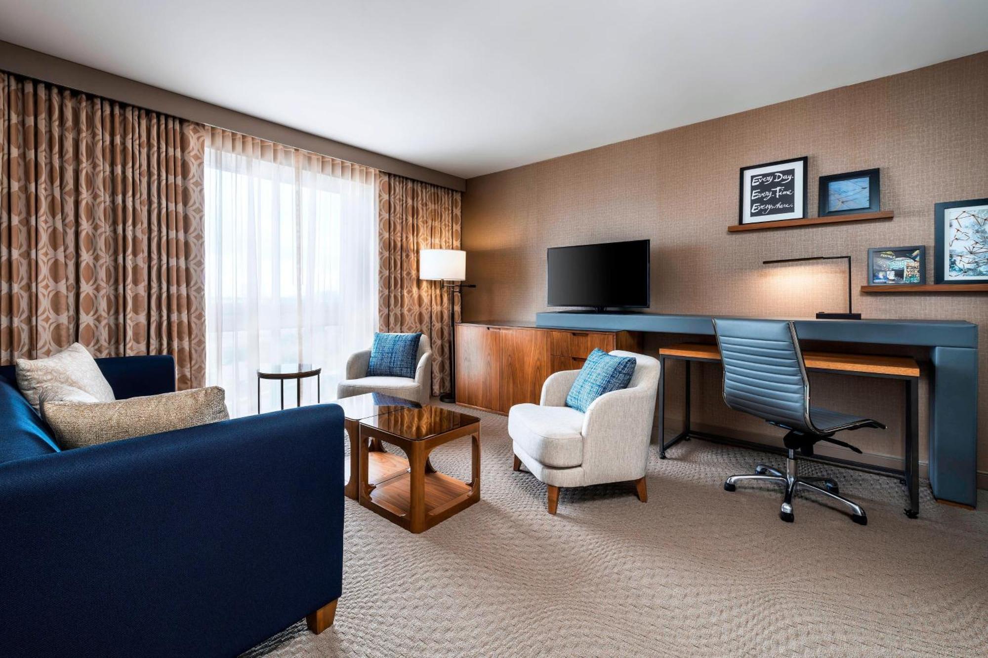 Sheraton Airport & Conference Centre 4*