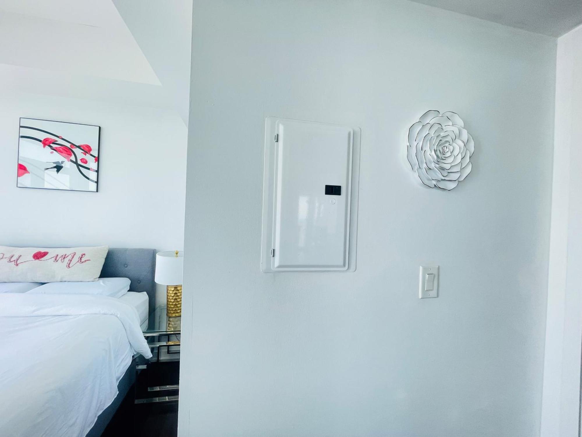 Hotel Superior 49th Floor 3 Bedroom With Cn Tower And View Toronto