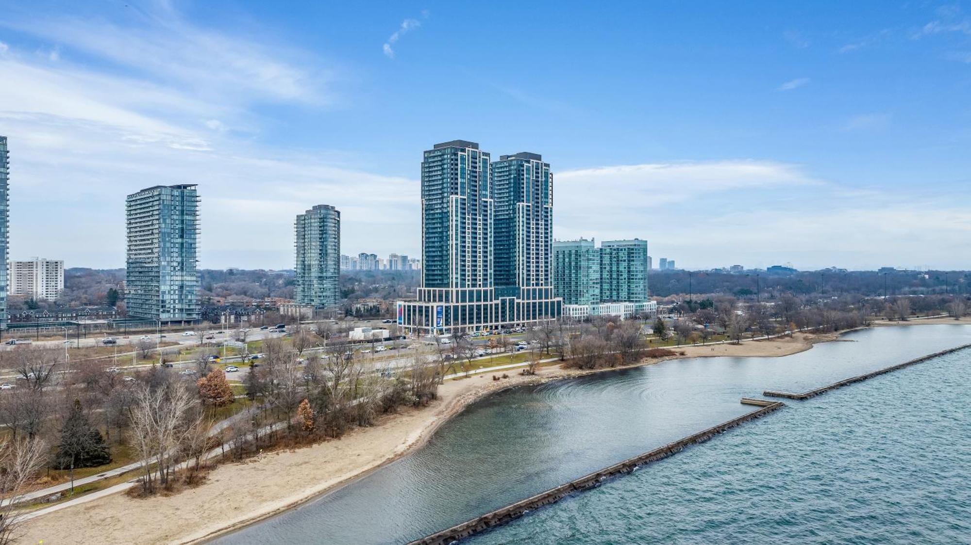 Spadina Modern *