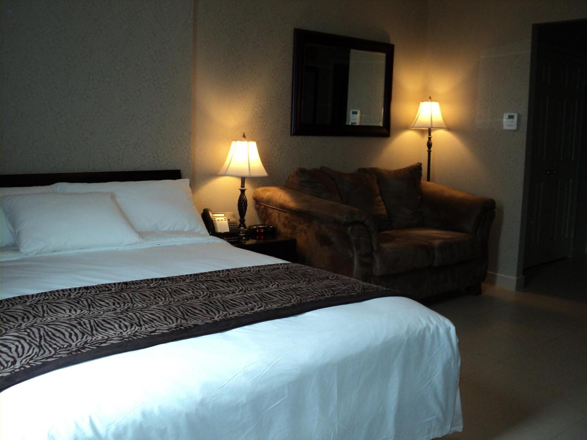 Hotel Montecassino & Toronto