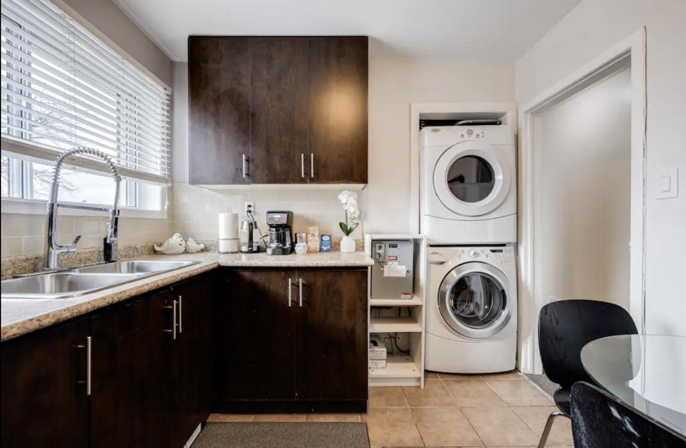 Apartment Eglinton West Guest Toronto