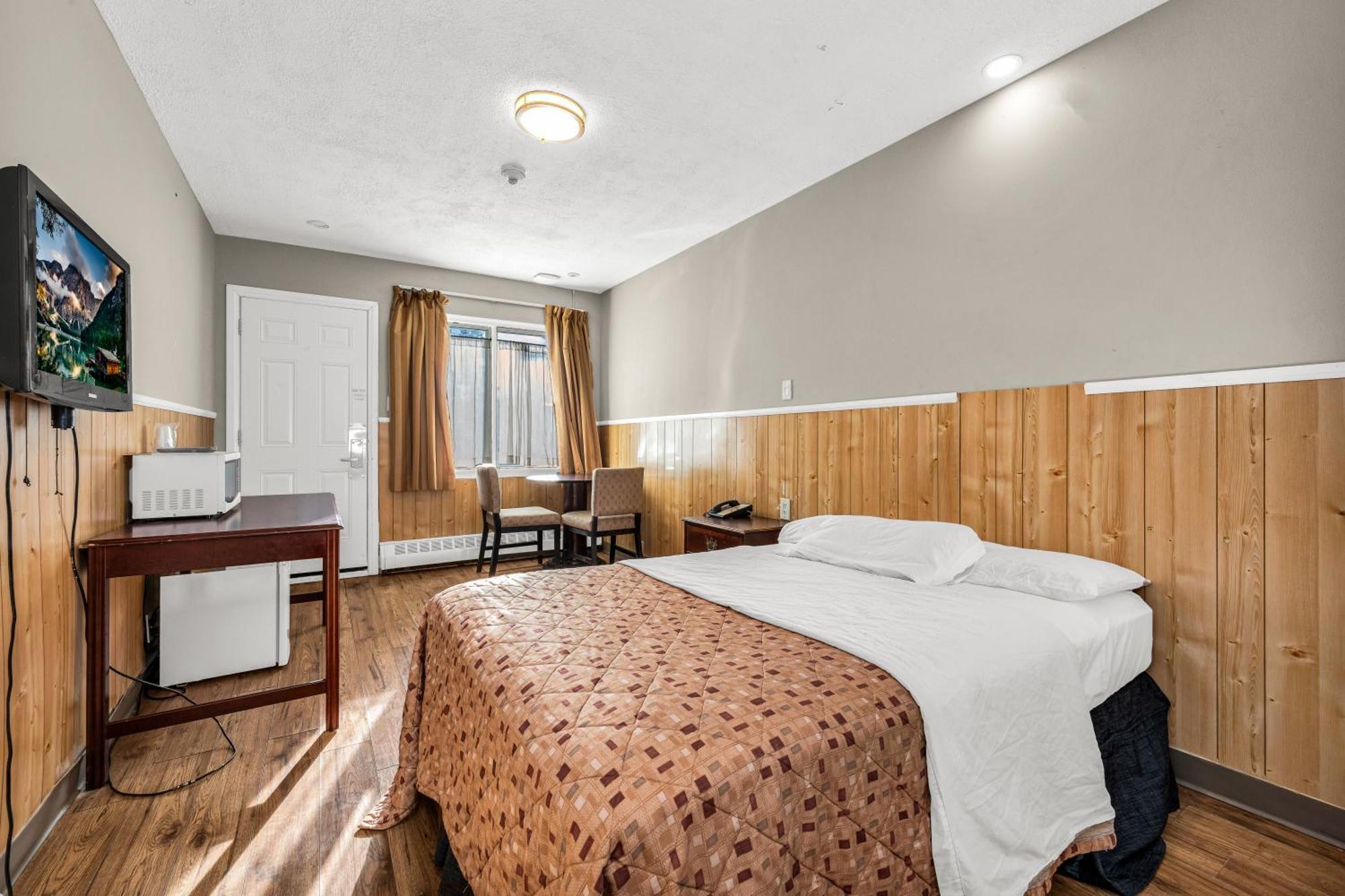 Park Motel 2*