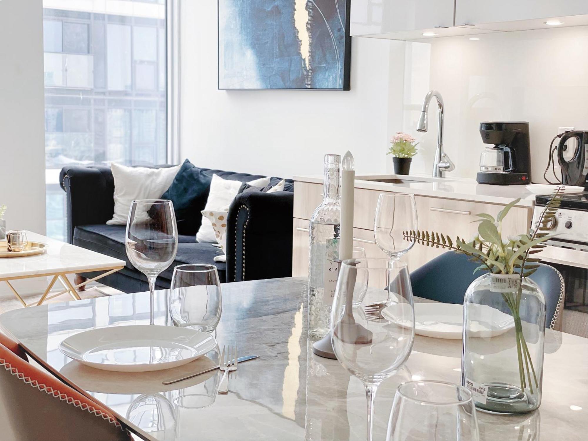 Apartment Boutique Penthouse-live In The Sky With Amazing Lakeview Dt Infivilla