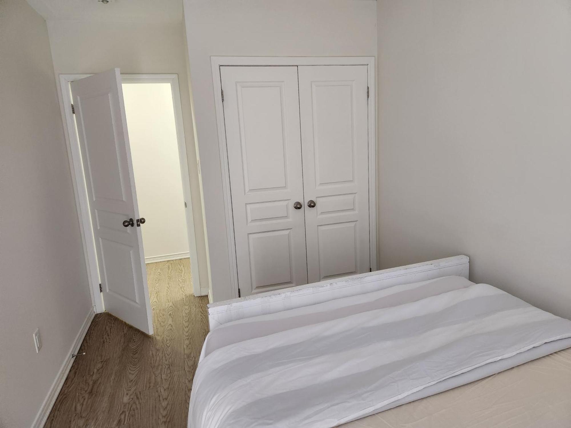 Apartment Modern Minimalist 2bedroom *