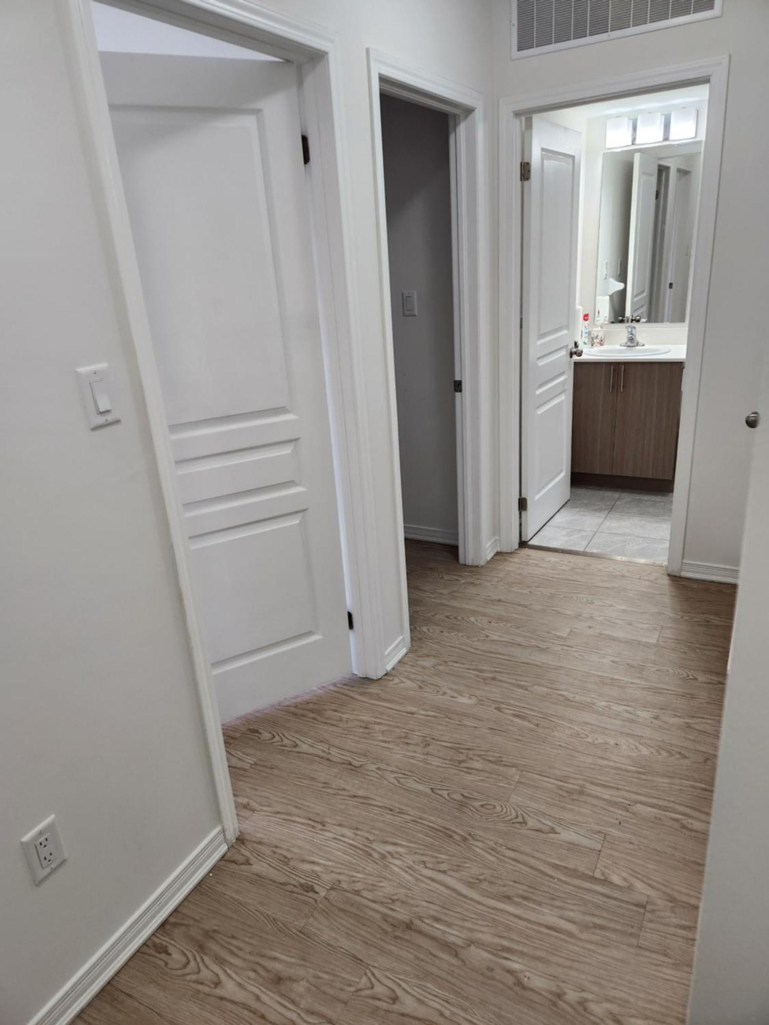 Modern Minimalist 2bedroom Apartment Toronto