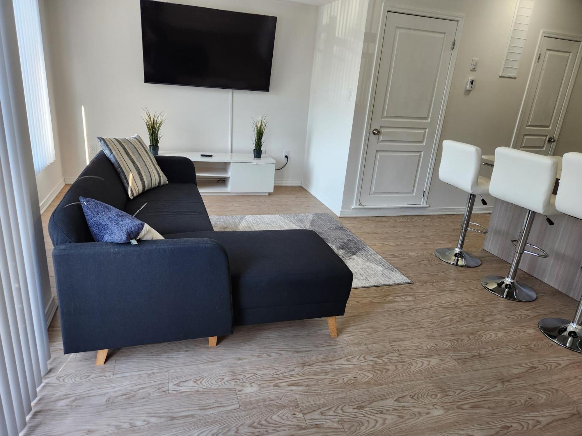 Modern Minimalist 2bedroom Apartment