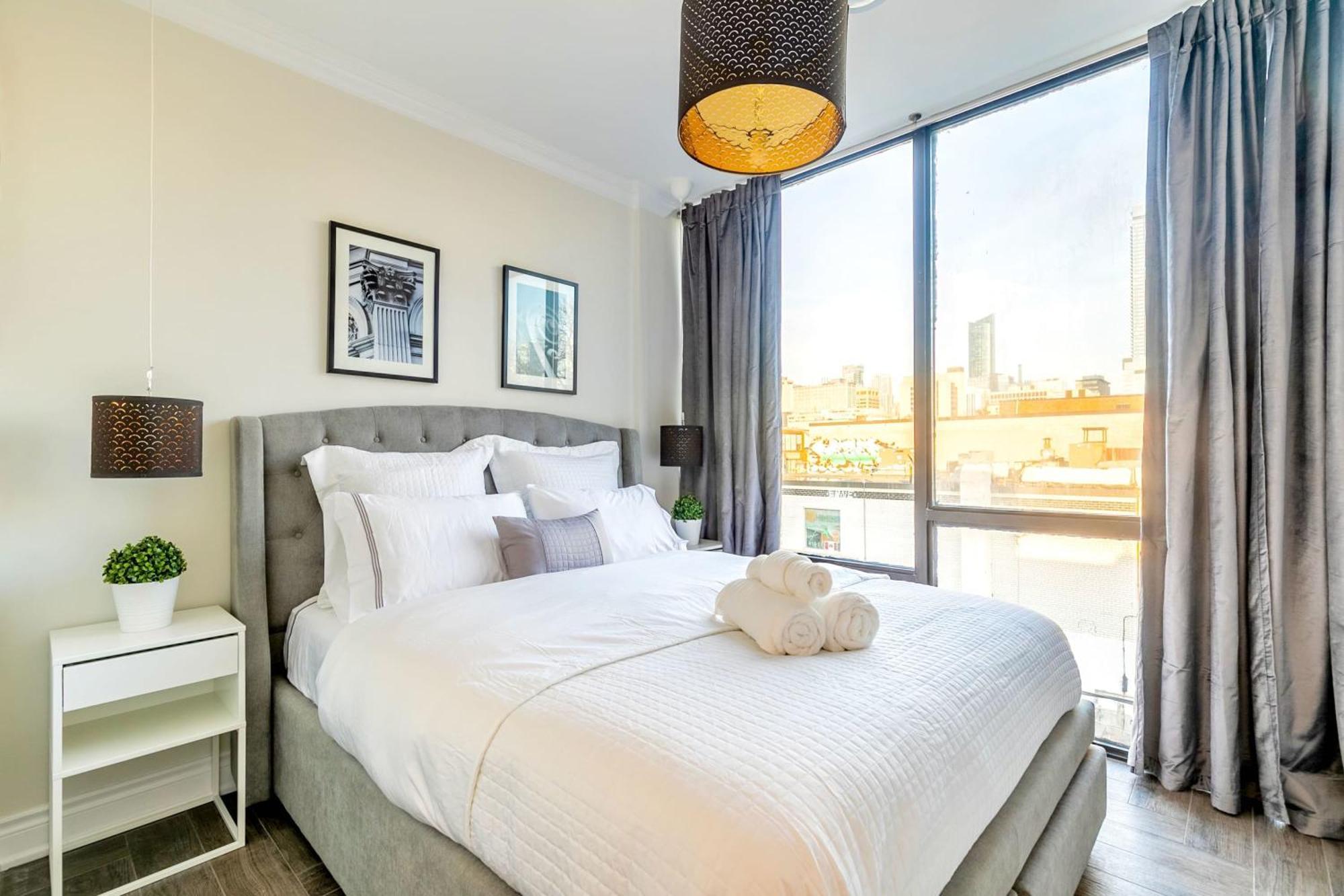 Modern Pet-friendly Chinatown Holiday home *