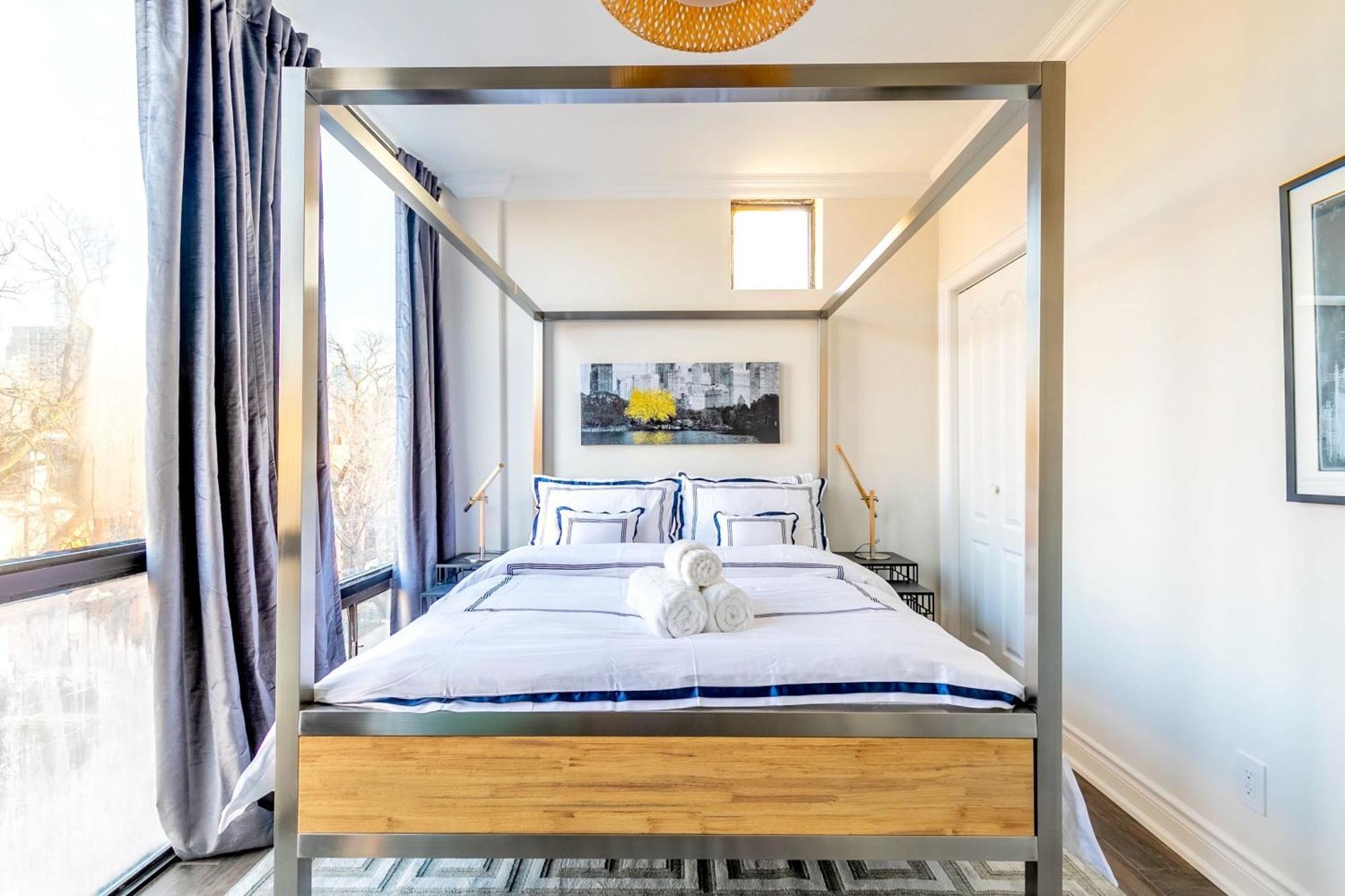 Modern Pet-friendly Chinatown Holiday home *