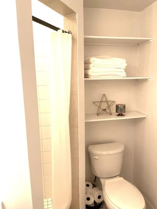 Vintage 2 Bed 2 Bath Distillery District