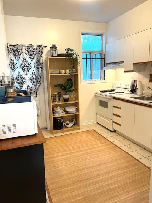 Apartment Vintage 2 Bed 2 Bath Distillery District Toronto