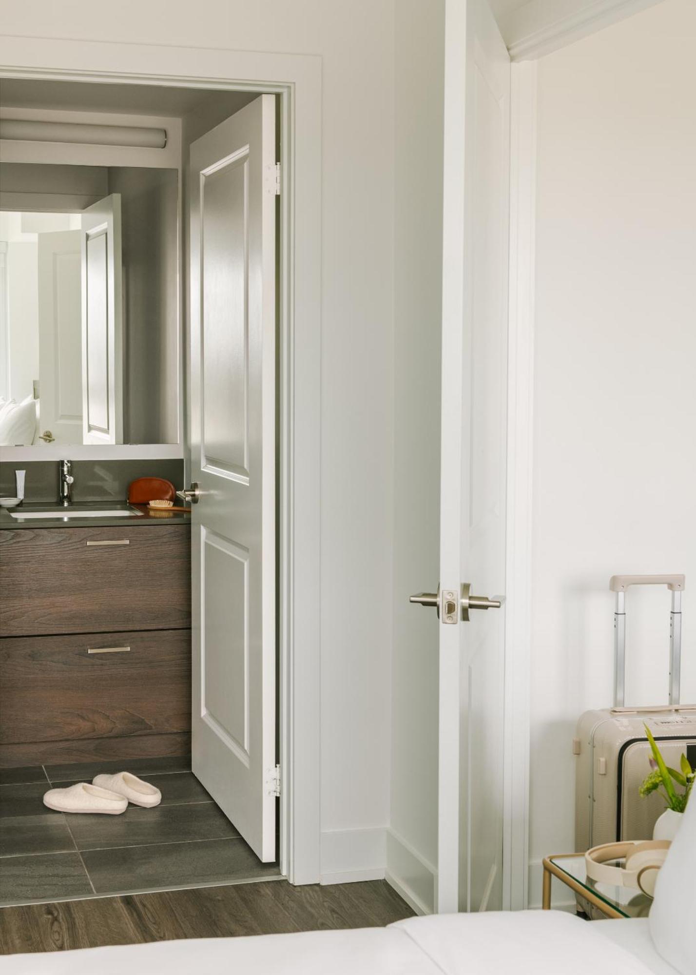 Hotel Sonder At Artesa Toronto