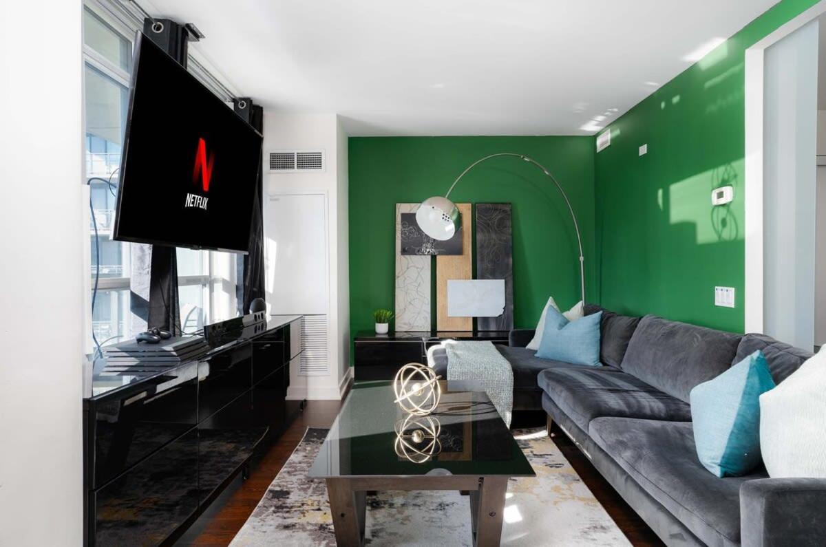 Apartment Stylish Downtown 99 Walk Score Toronto