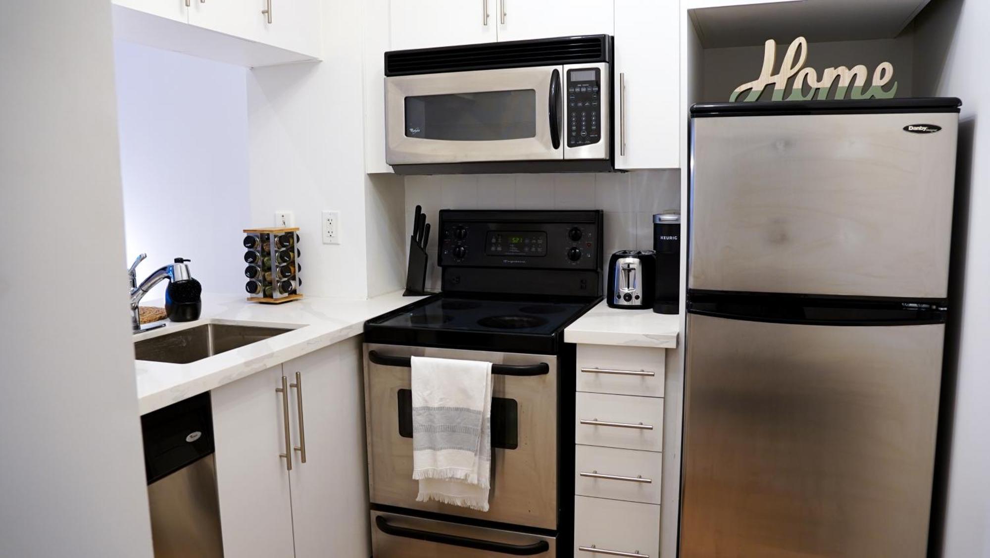 Apartment Spacious In The Heart Of Downtown