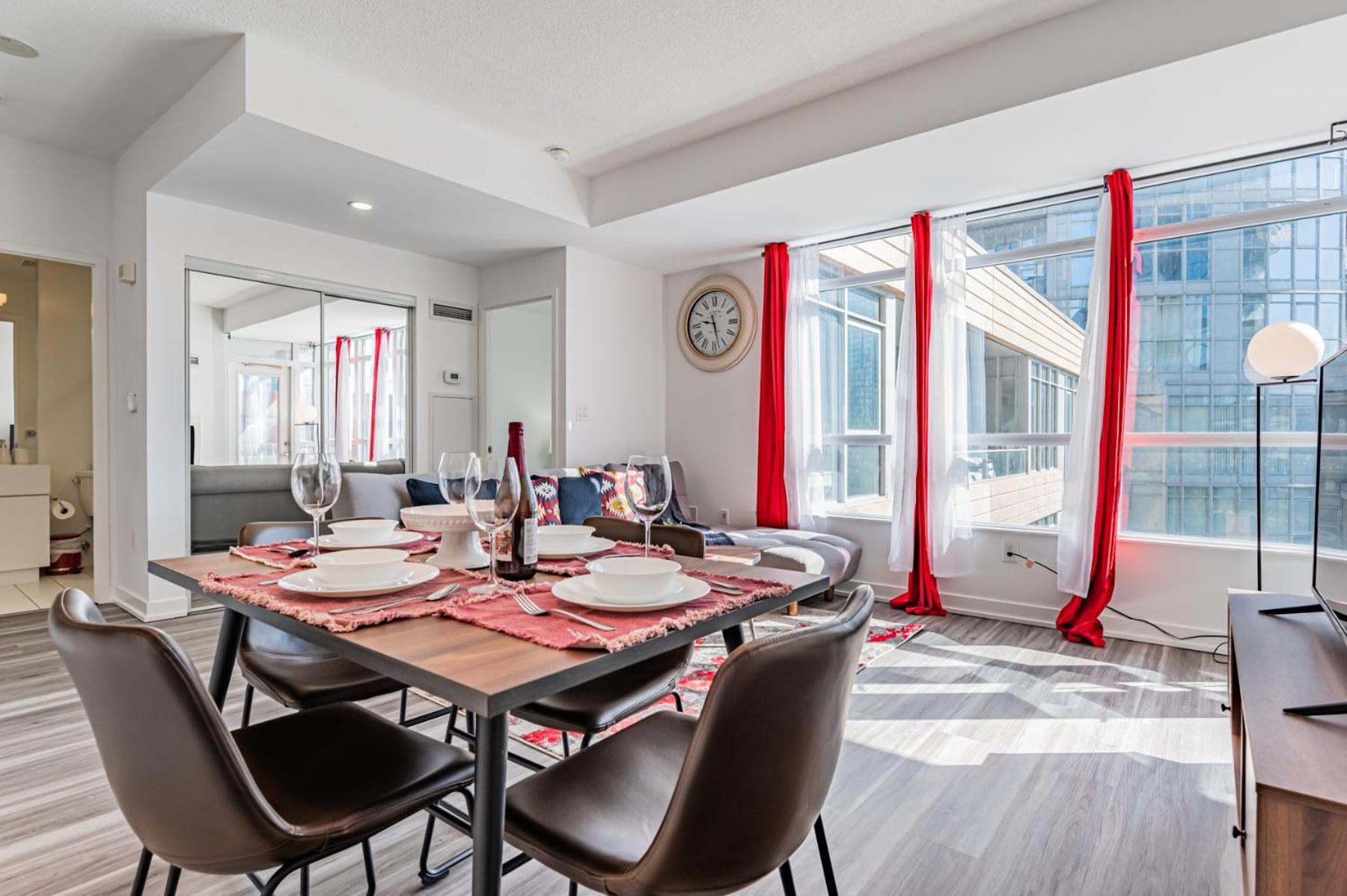 Dan Leckie Apartment *