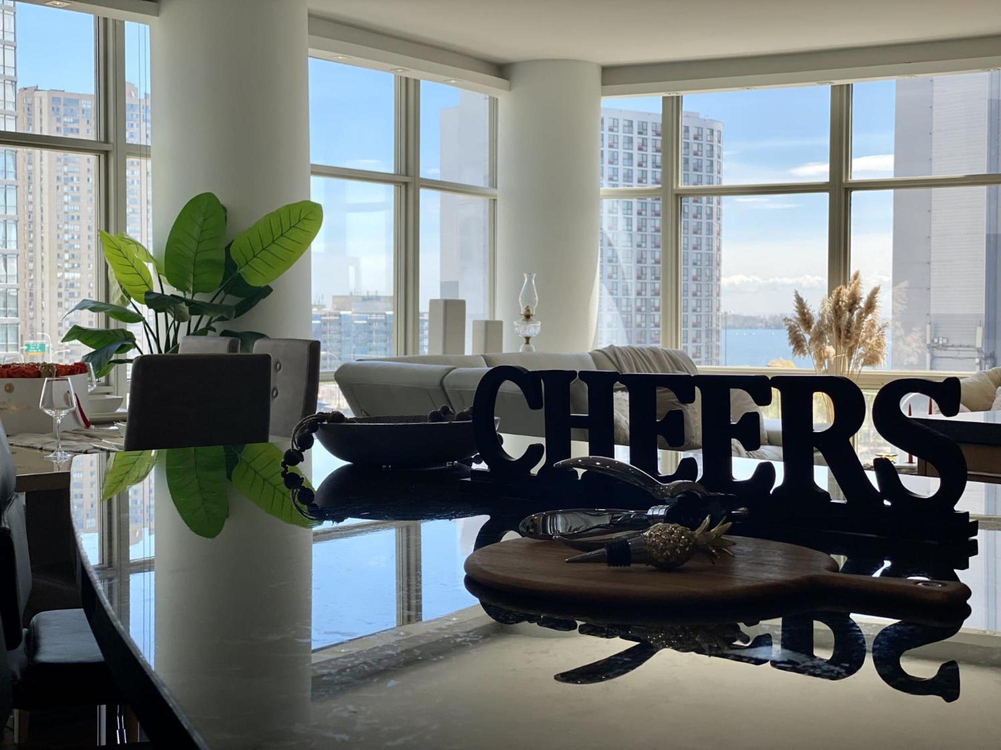 Elegant Cityview In Ferienhaus