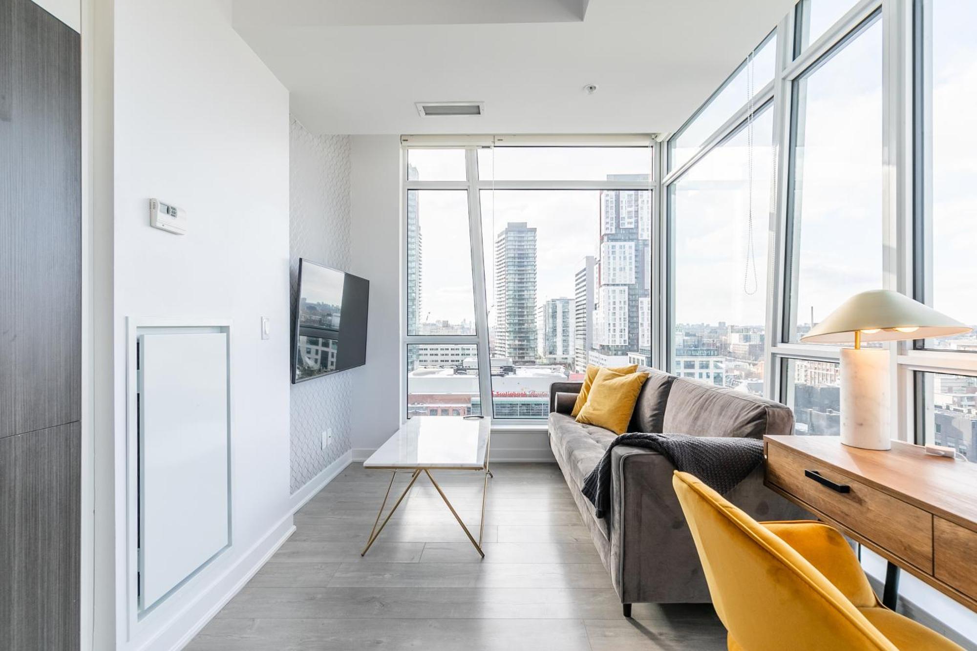 Nobu - Toronto's Entertainment District Apartment *