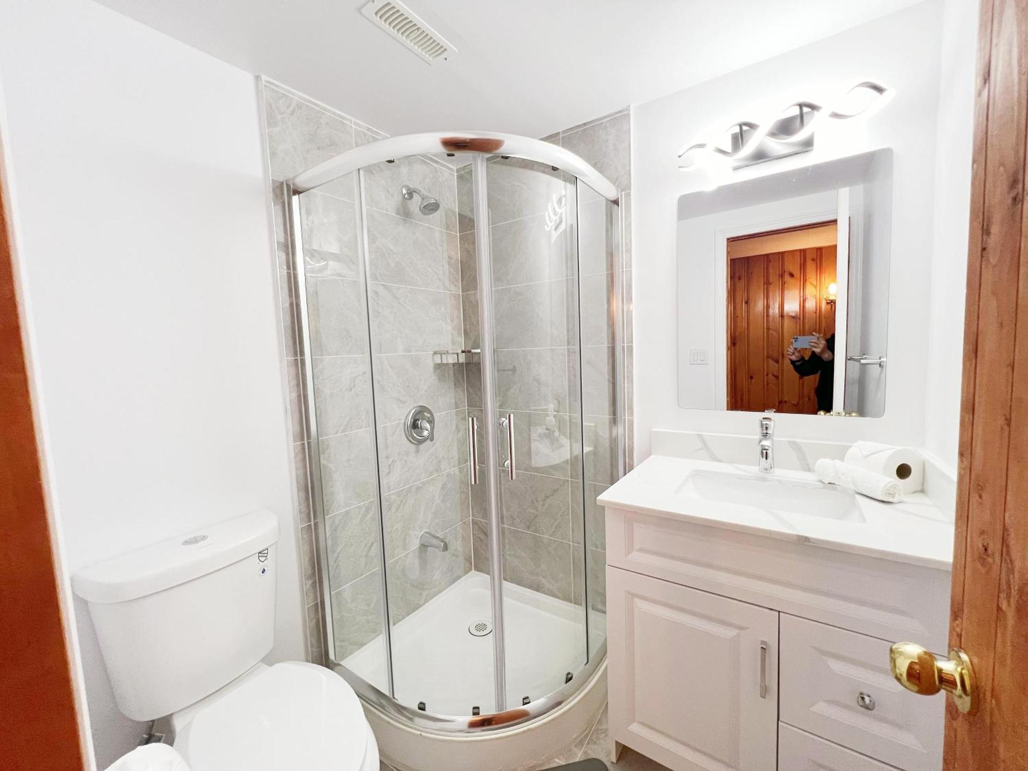 Homestay Vihome-110 Mcnicoll Cozy Near Finch And Don Mills Toronto
