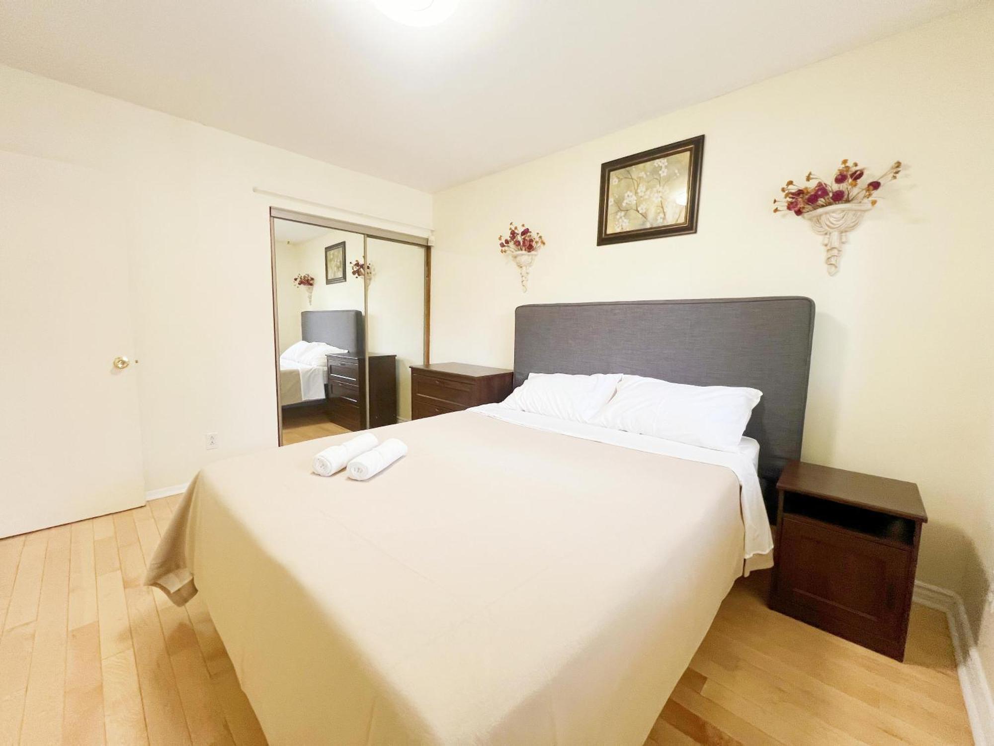 Homestay Vihome-110 Mcnicoll Cozy Near Finch And Don Mills Toronto