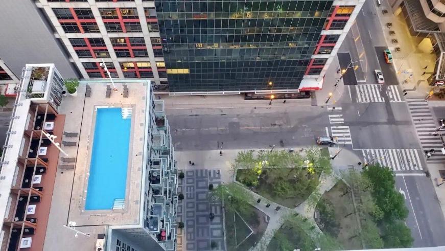2bedroom Cn Tower And Water Views - Free Parking - Rooftop Pool Aparthotel