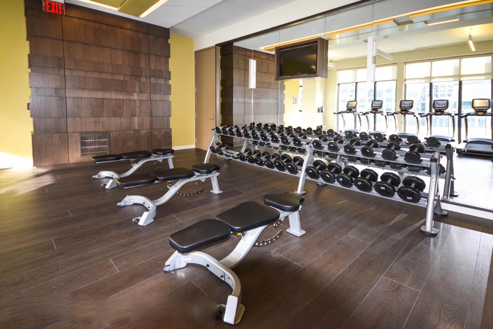 2bedroom Cn Tower And Water Views - Free Parking - Rooftop Pool Aparthotel Toronto