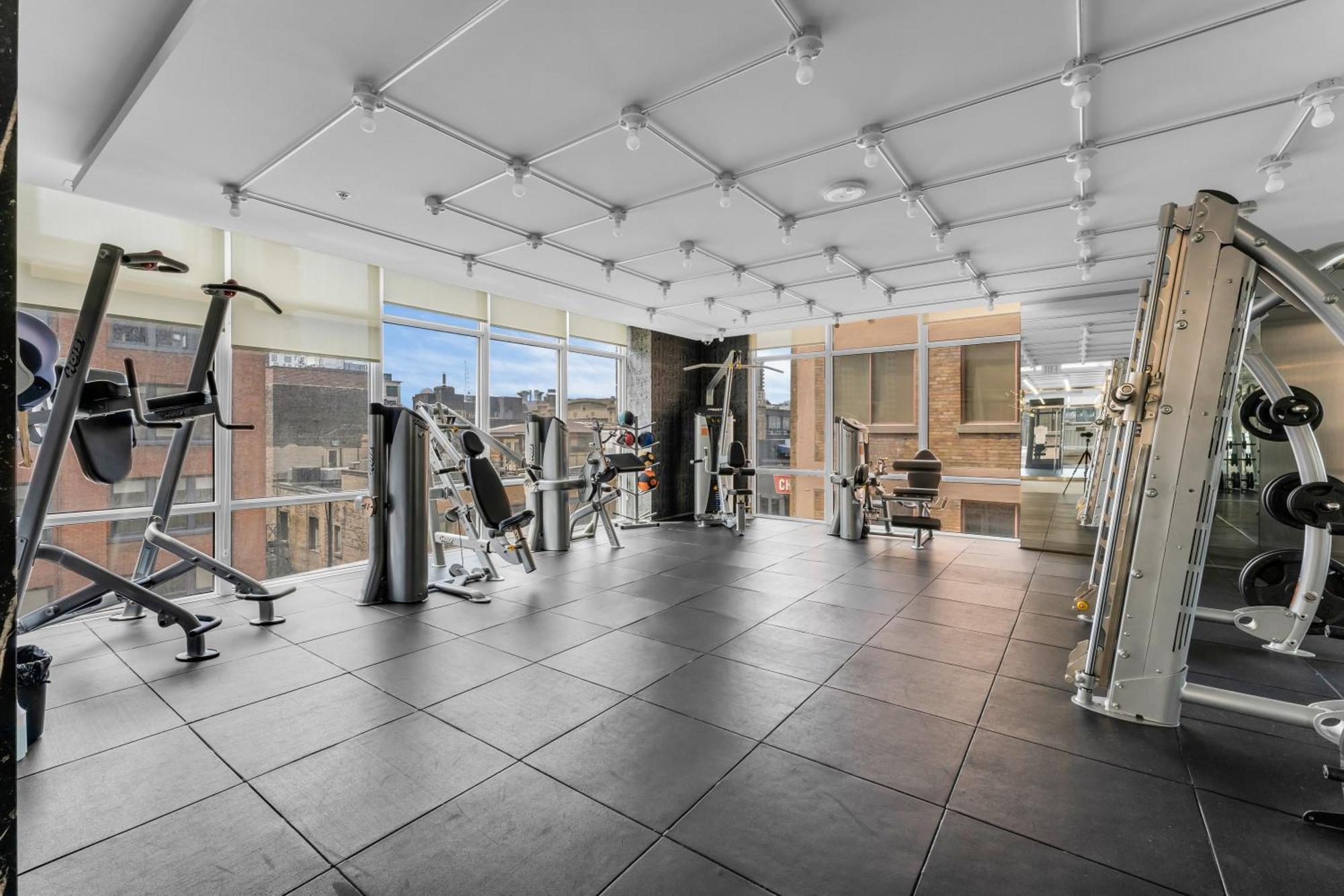 Parc - Entertainment District Apartment *