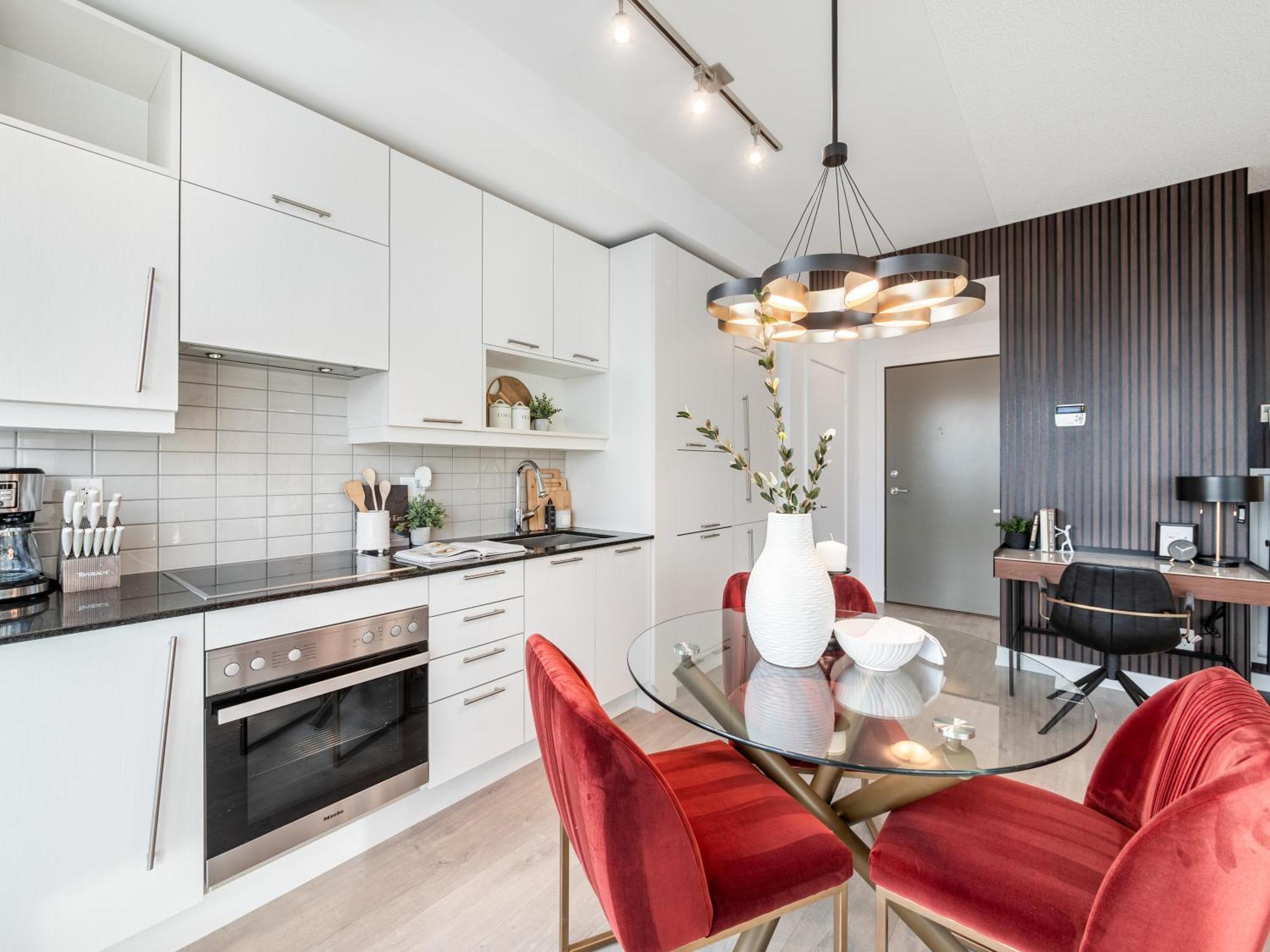Parc - Entertainment District Apartment *