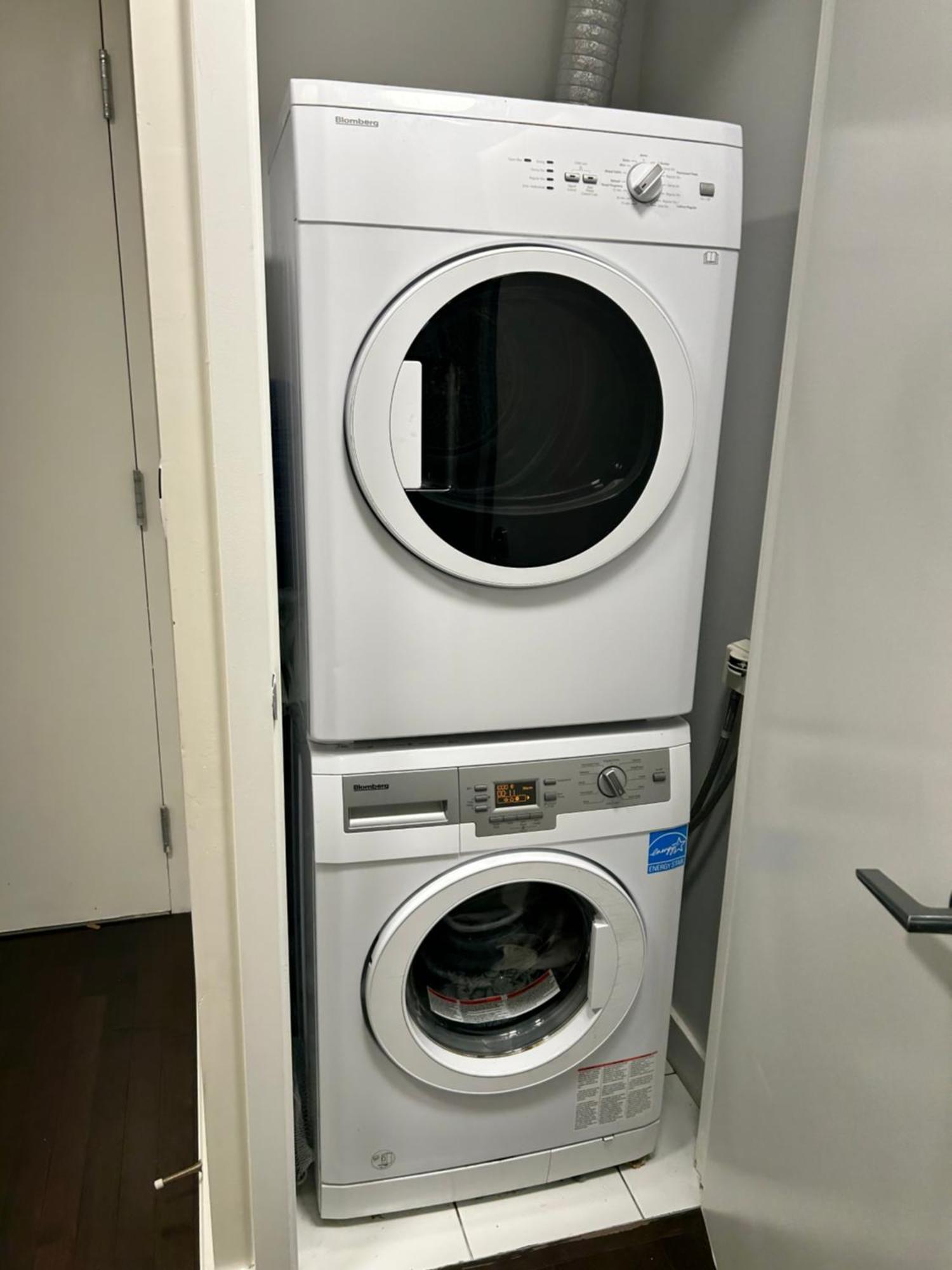 Harbourfront Apartment *