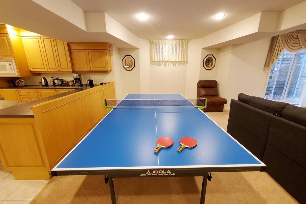 Apartment Quiet And Spacious 2 Bedroom Private Unit Toronto