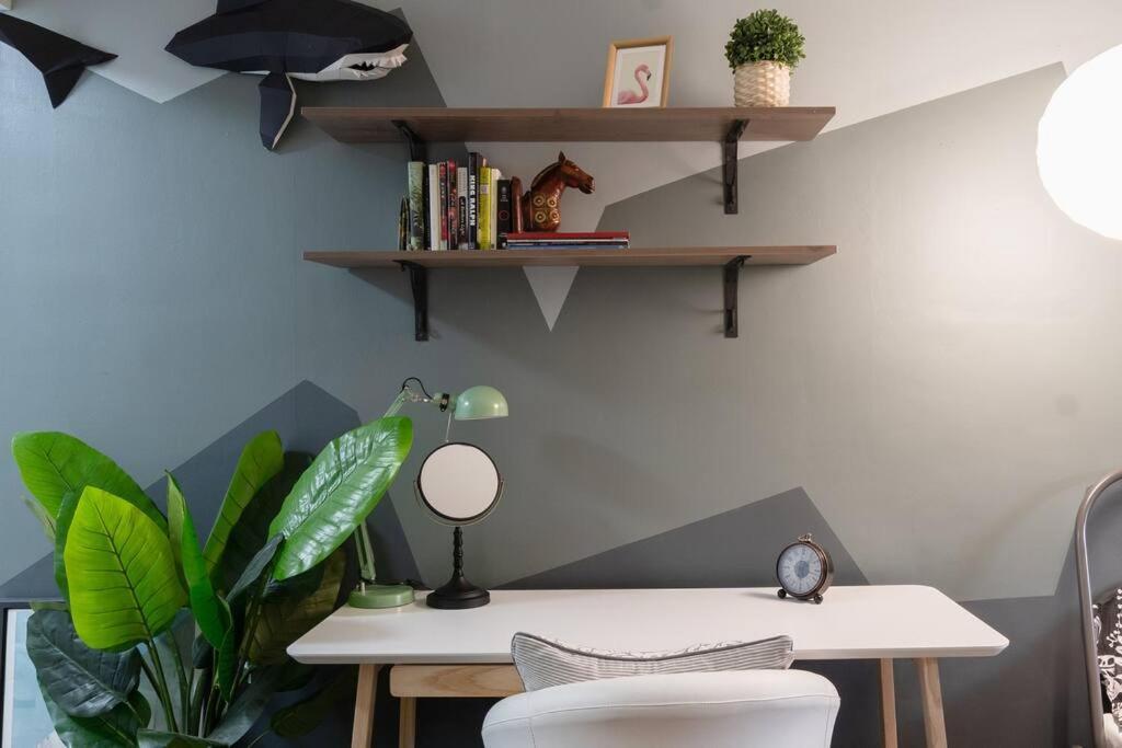 Spacious With Ensuite Bathroom Near Subway, Koreatown & Uoft Privatunterkunft Toronto