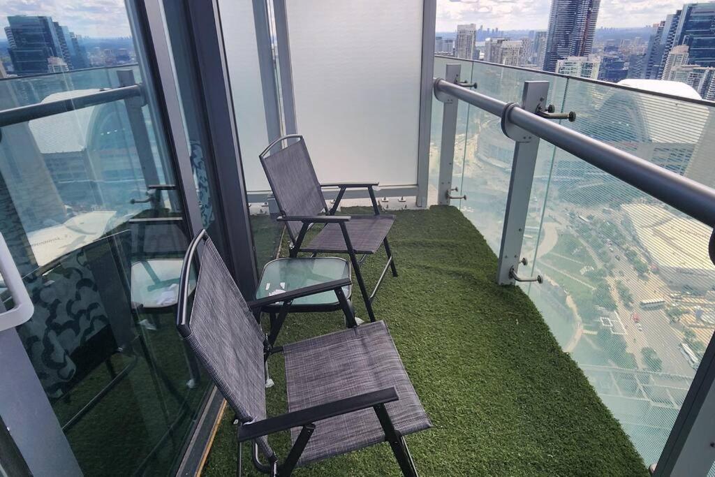Modern High Floor ,cn Tower, Scotiaarena Apartment Toronto