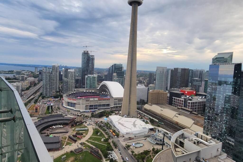 Modern High Floor ,cn Tower, Scotiaarena *