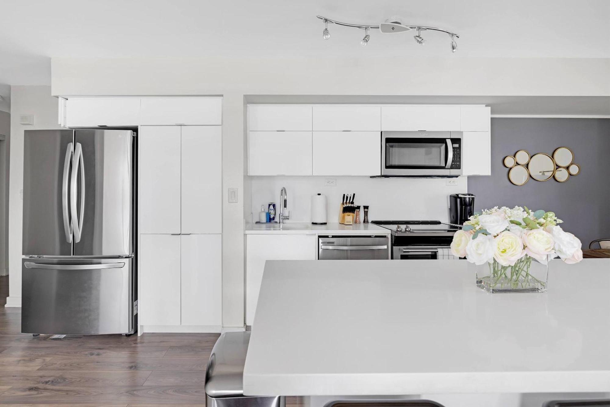 Apartment Downtown Oasis Location & Free Parking *