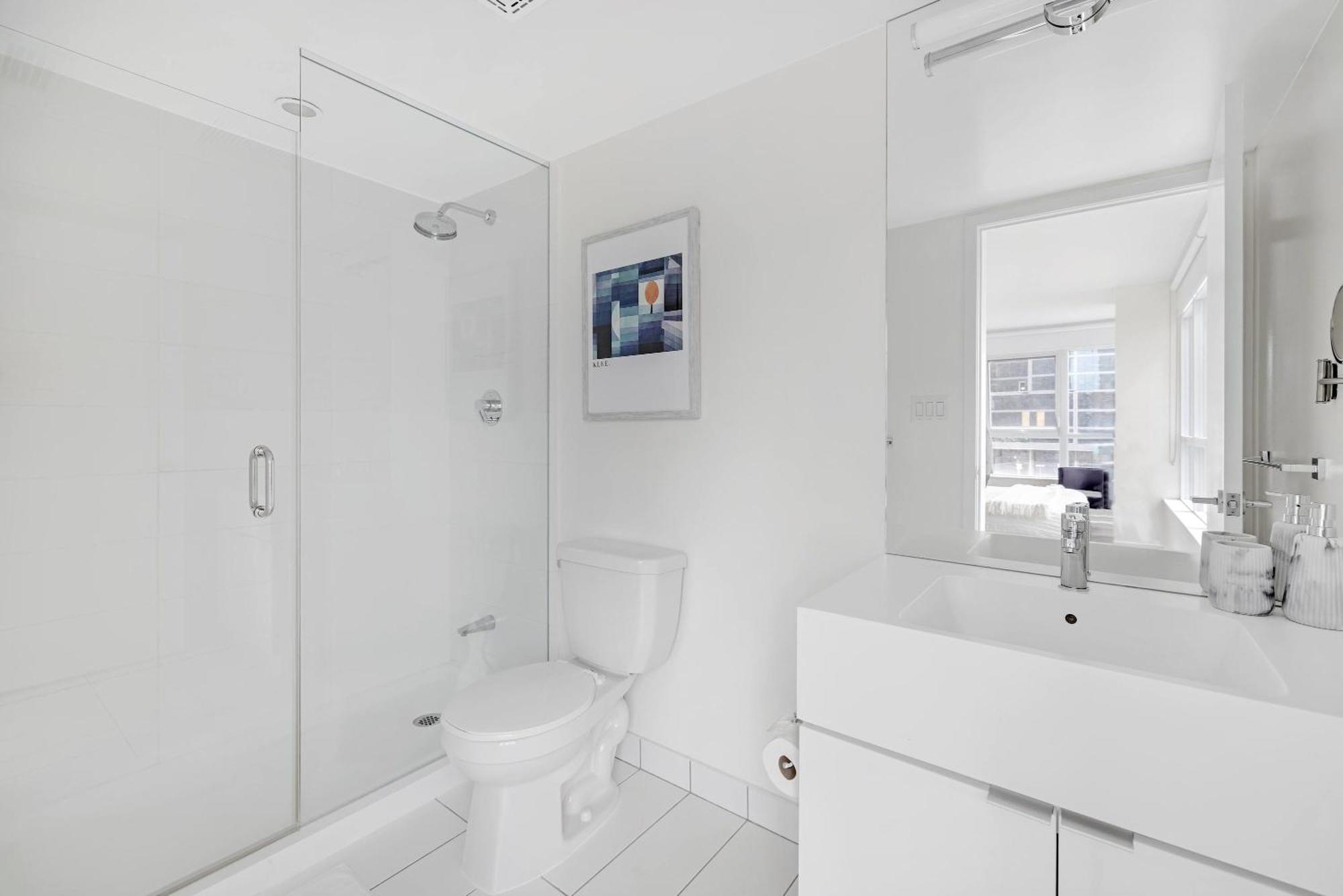 Apartment Downtown Oasis Location & Free Parking Toronto