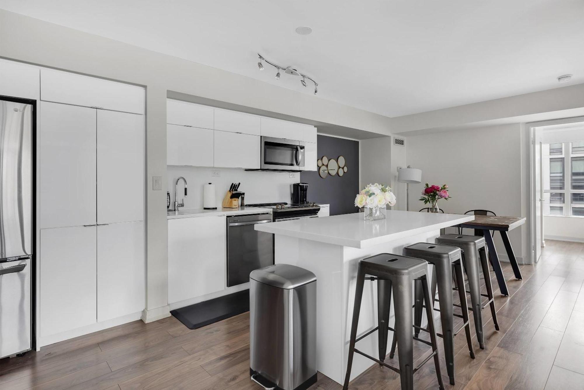 Apartment Downtown Oasis Location & Free Parking Toronto