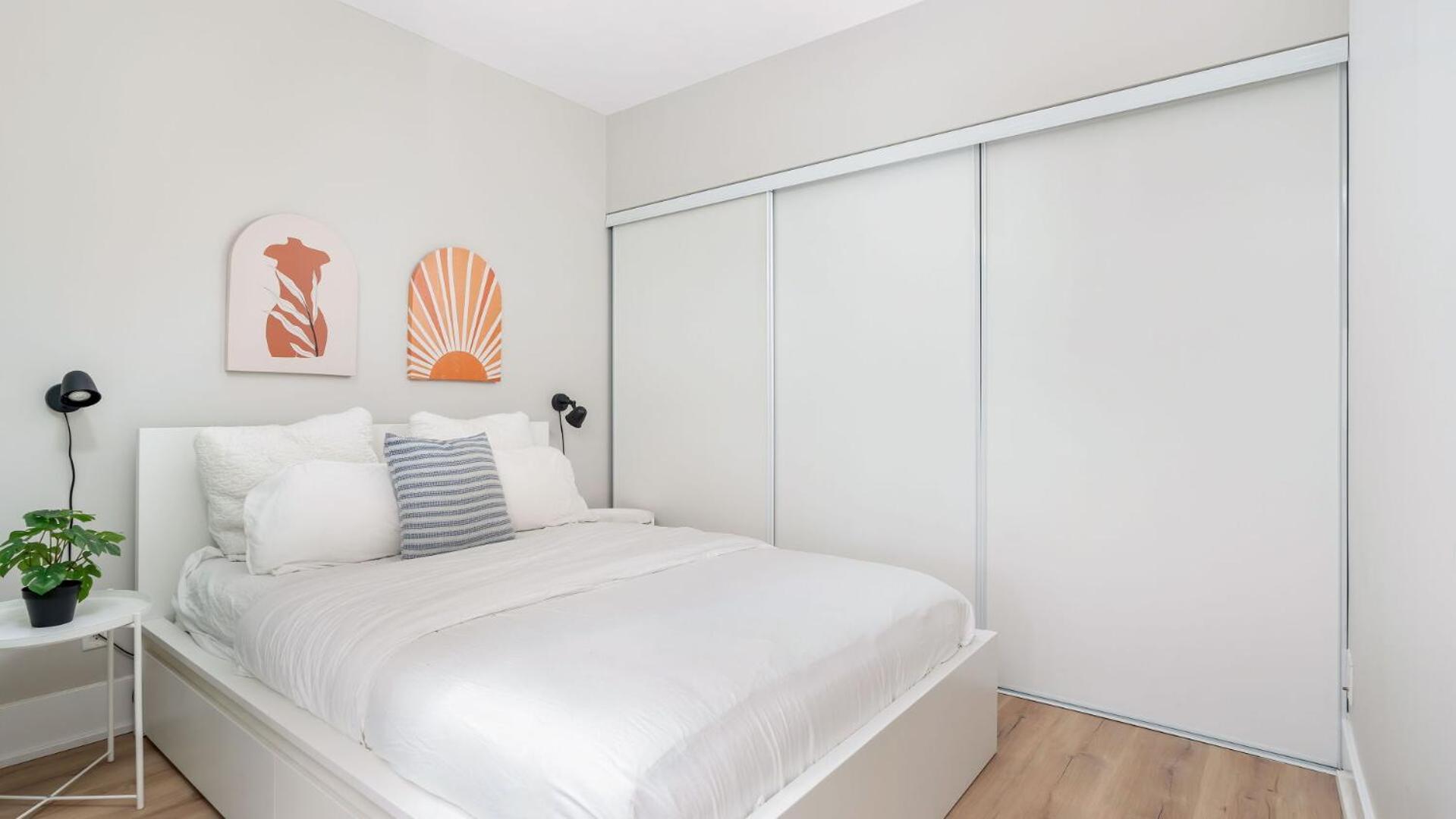 2bedroom Cn Tower And Water Views - Free Parking - Rooftop Pool Aparthotel