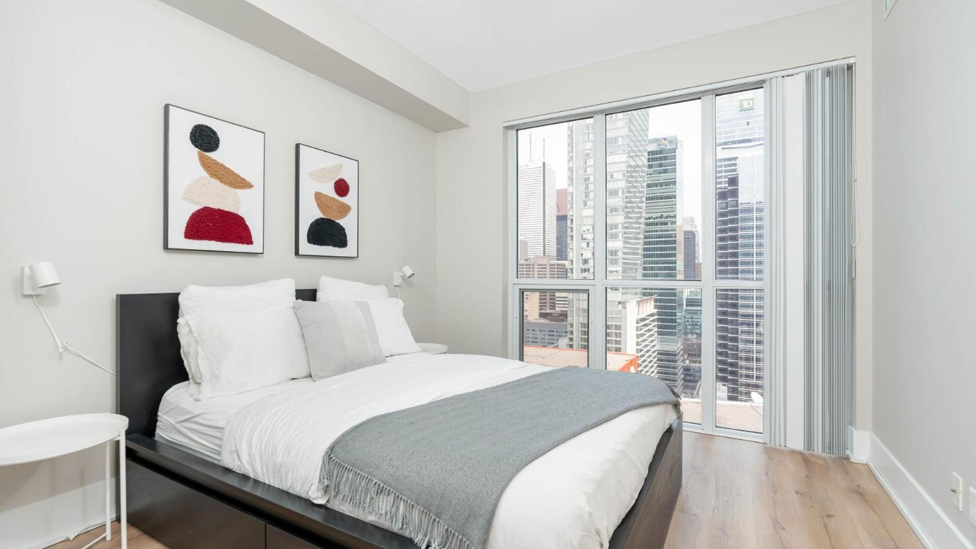 Aparthotel 2bedroom Cn Tower And Water Views - Free Parking - Rooftop Pool *