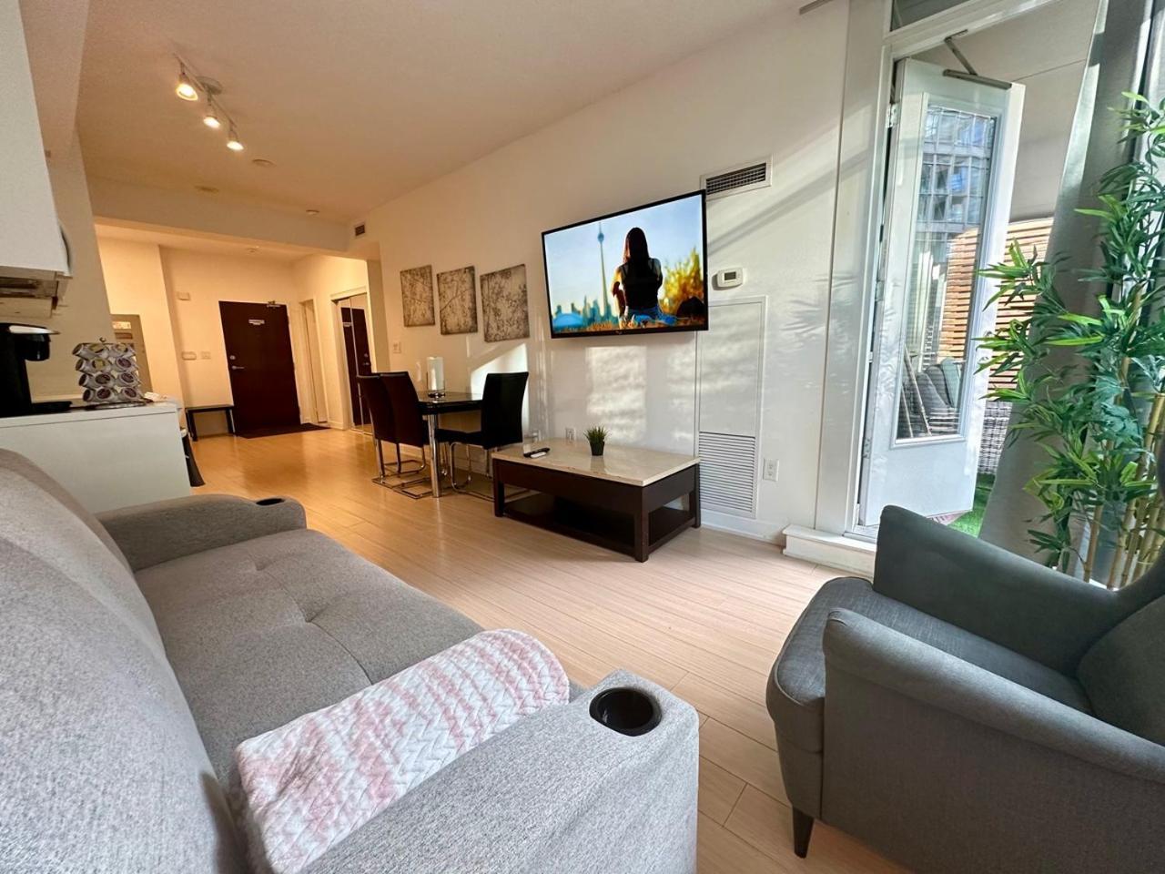 Cozy 1bdrm With Bunk Bed Sofabed With Terrace & Parking Apartment *