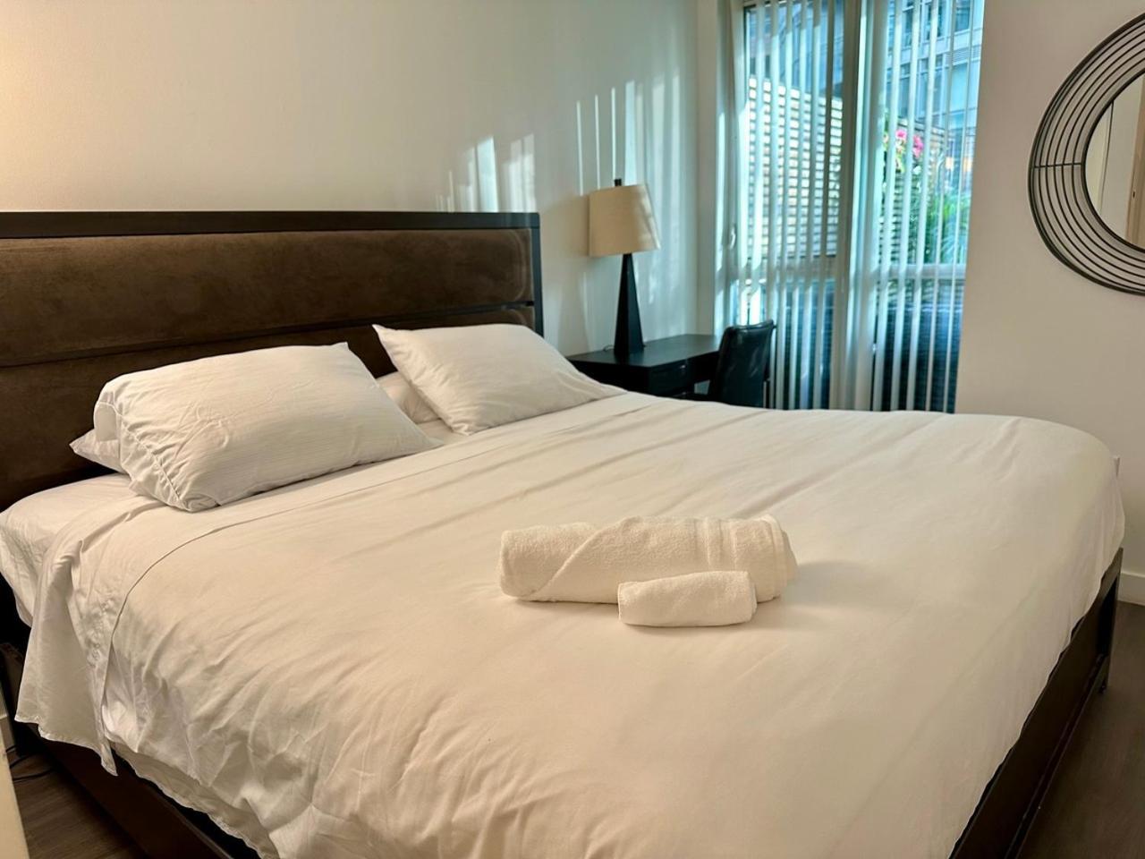 Cozy 1bdrm With Bunk Bed Sofabed With Terrace & Parking Apartment