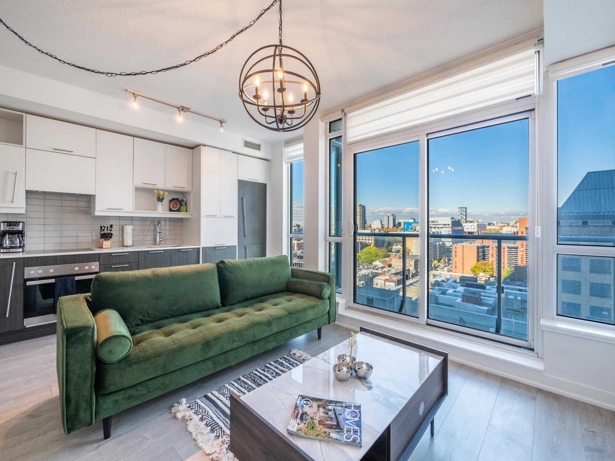 Parc - Entertainment District Apartment