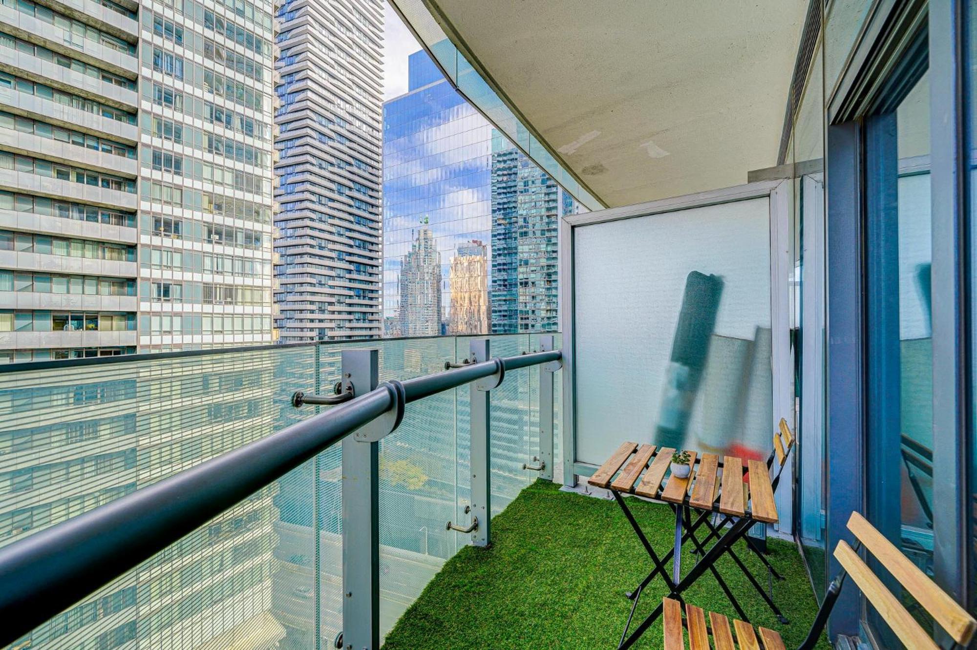 Downtown View! Apartment *