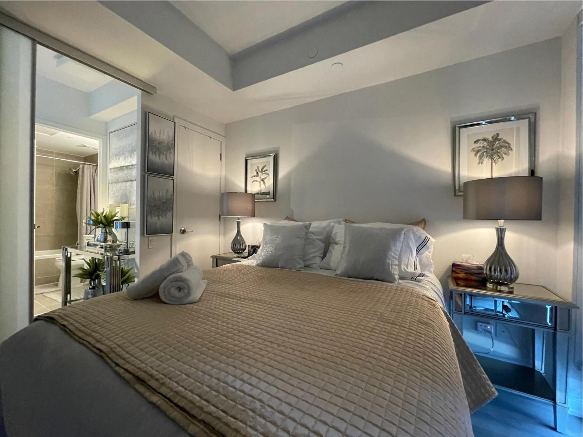 Apartment Bloor & Yonge Luxury Toronto