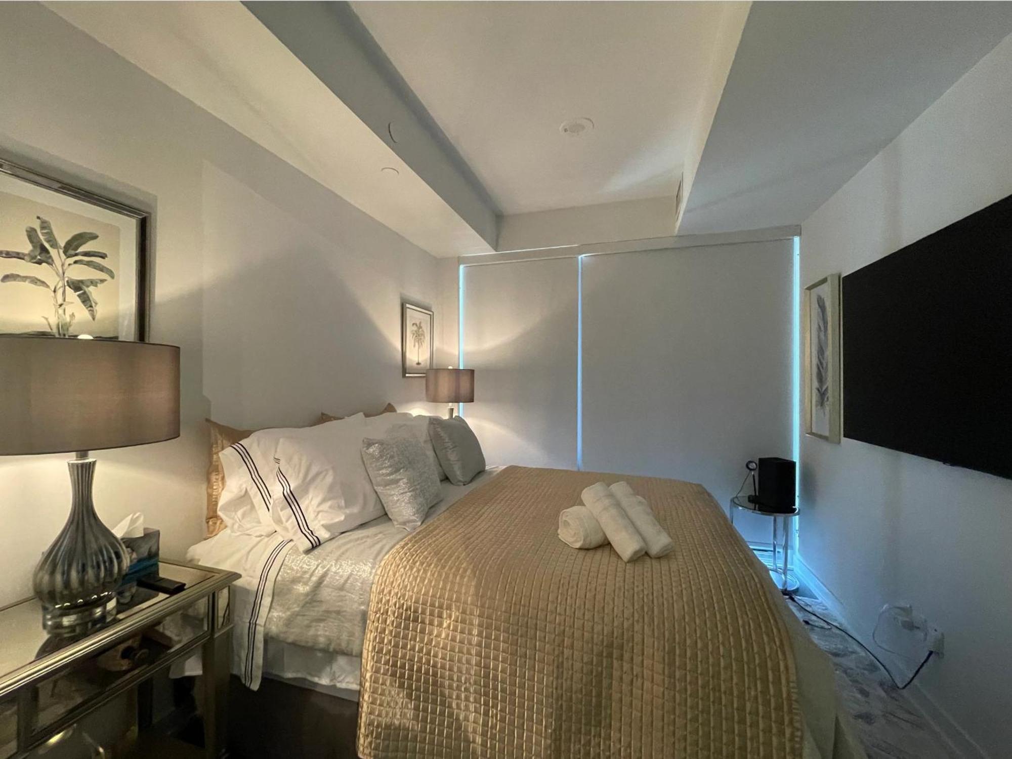 Bloor & Yonge Luxury