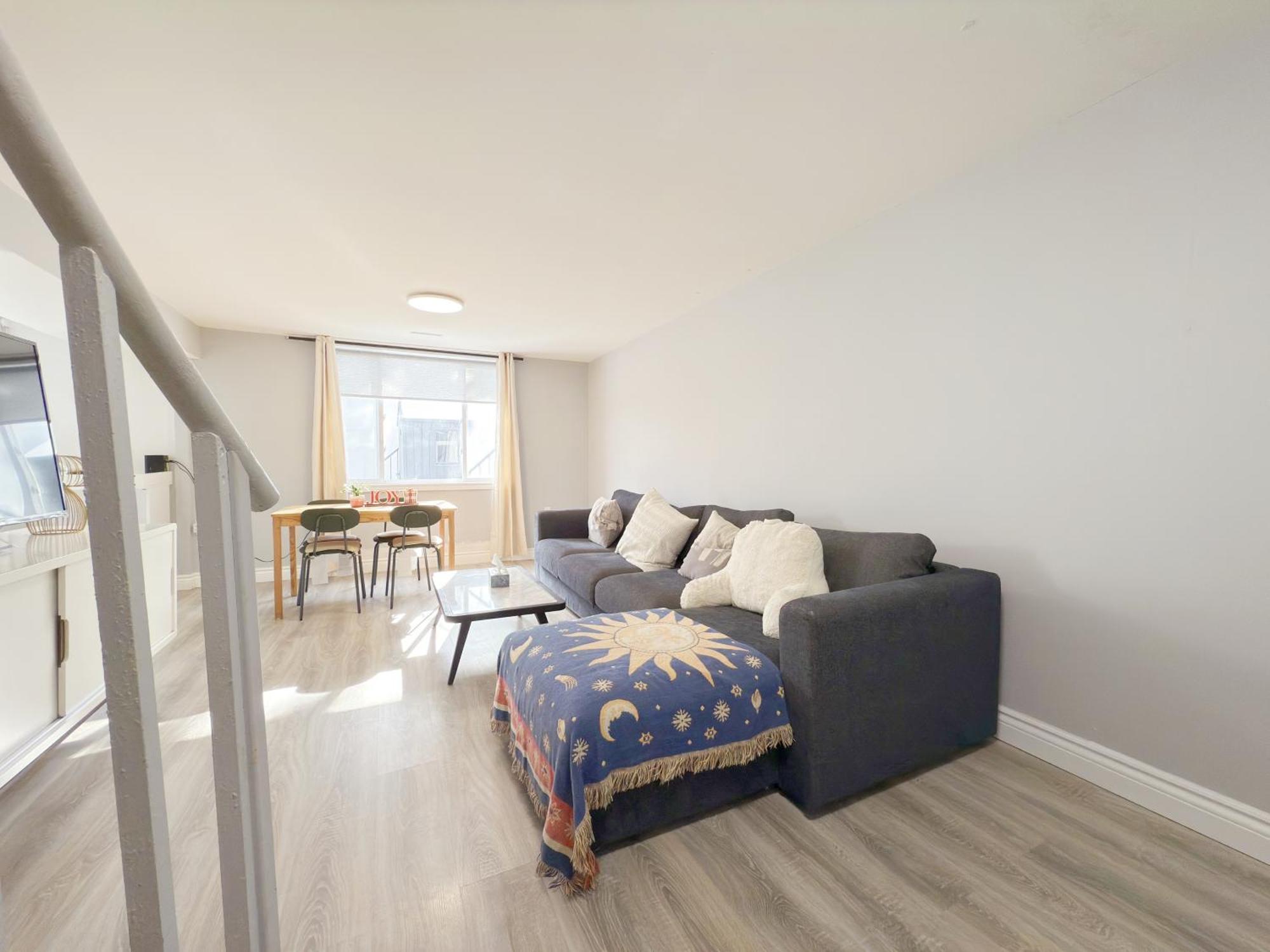 Simple & Budget Close To Utsc & Centennial Toronto