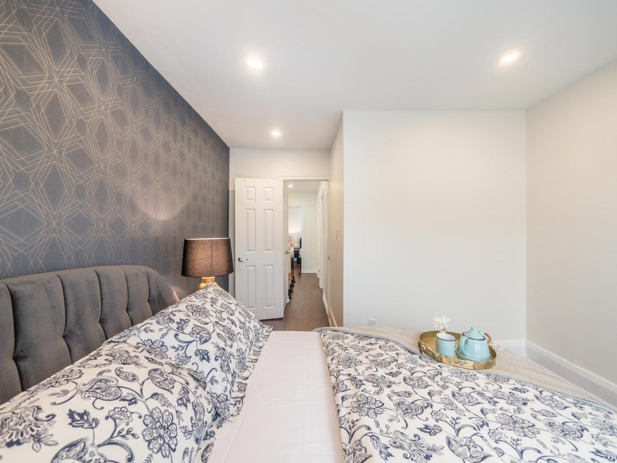 Designer 3br & 2wr Townhouse *