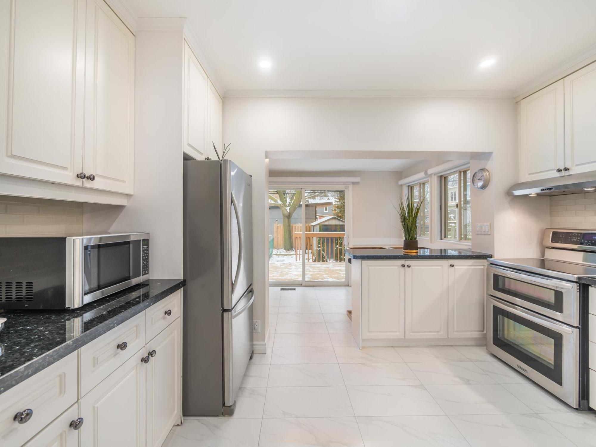 Designer 3br & 2wr Townhouse Toronto