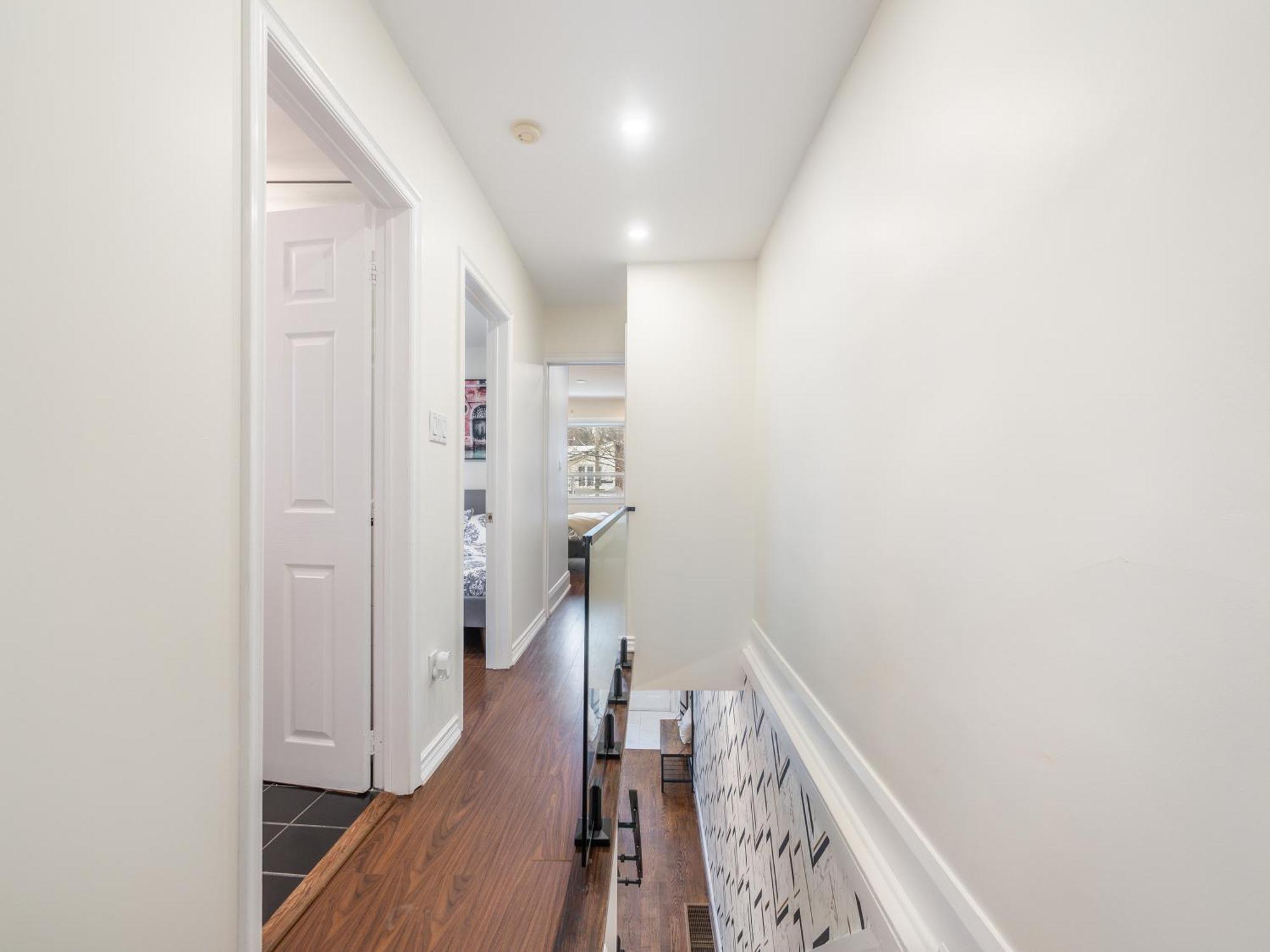 Designer 3br & 2wr Townhouse Apartment *