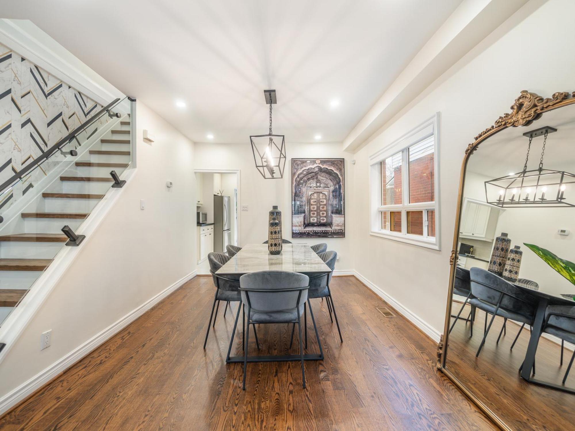 Apartment Designer 3br & 2wr Townhouse Toronto
