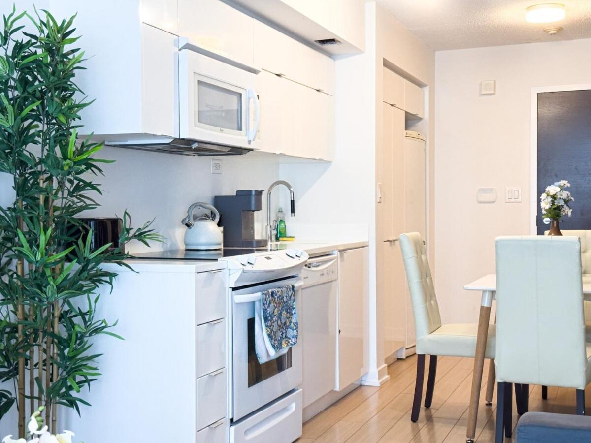 Apartment Comfy 2 Beds Lakeview Cn Tower Free Parking