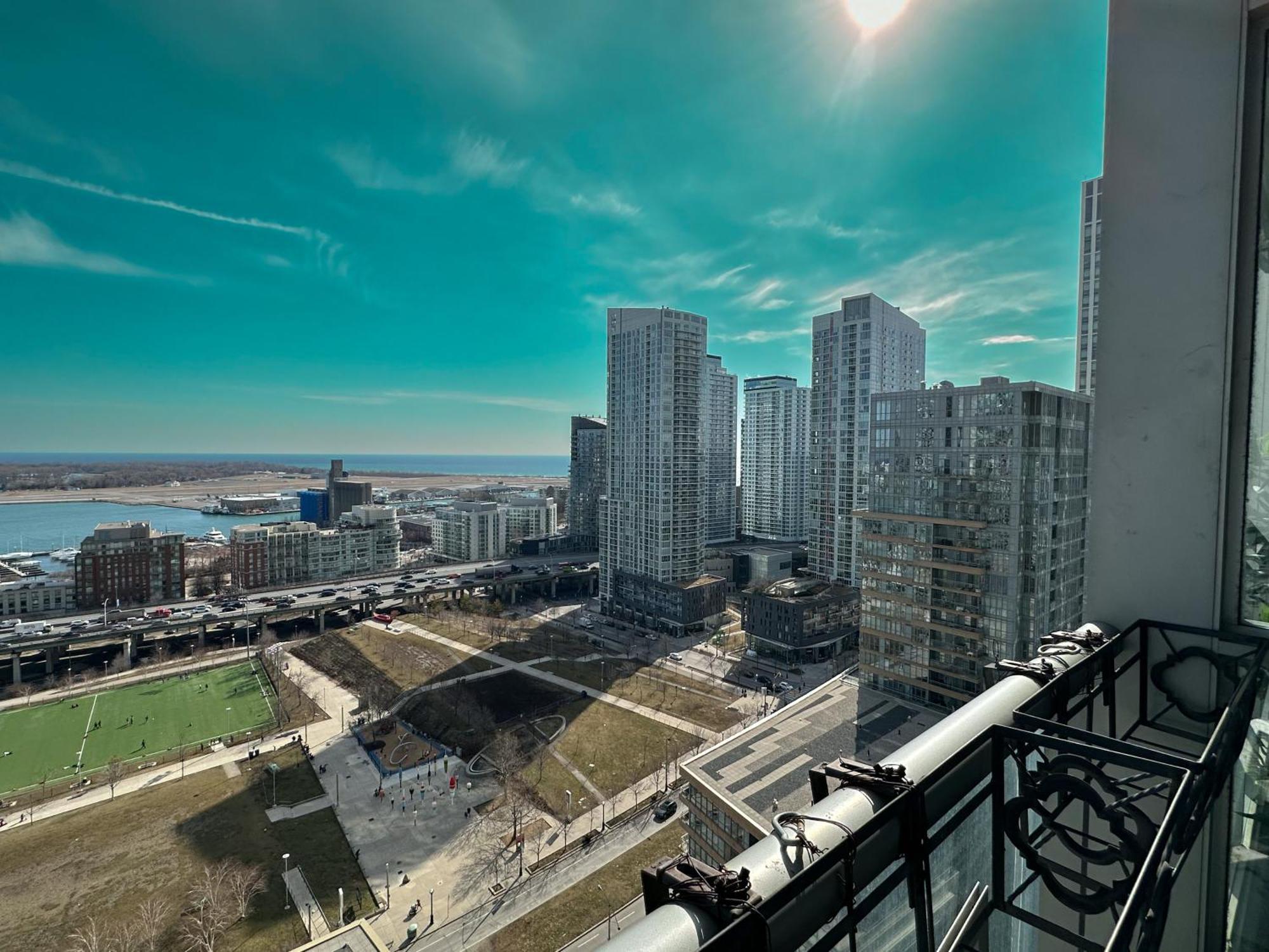 Apartment Comfy 2 Beds Lakeview Cn Tower Free Parking *