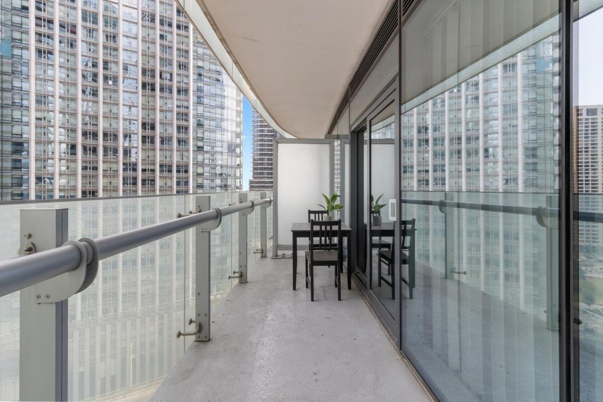 Rustic Dt 1 Bed & Sofabed Apartment Toronto